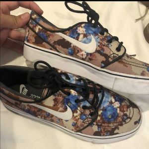 Nike sb janoski zoom shoes